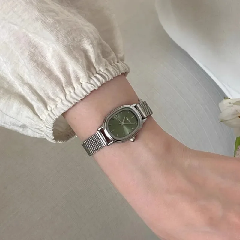 Зеленые часы с маленьким оваль – обзор и цена Minimalist Thin Watch
